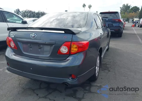2010 Toyota Corolla S z USA, uszkodzony, nr VIN 2T1BU4EE9AC439035